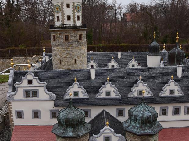 Modell des Schlosses Neideck um 1580 mit Einfahrt